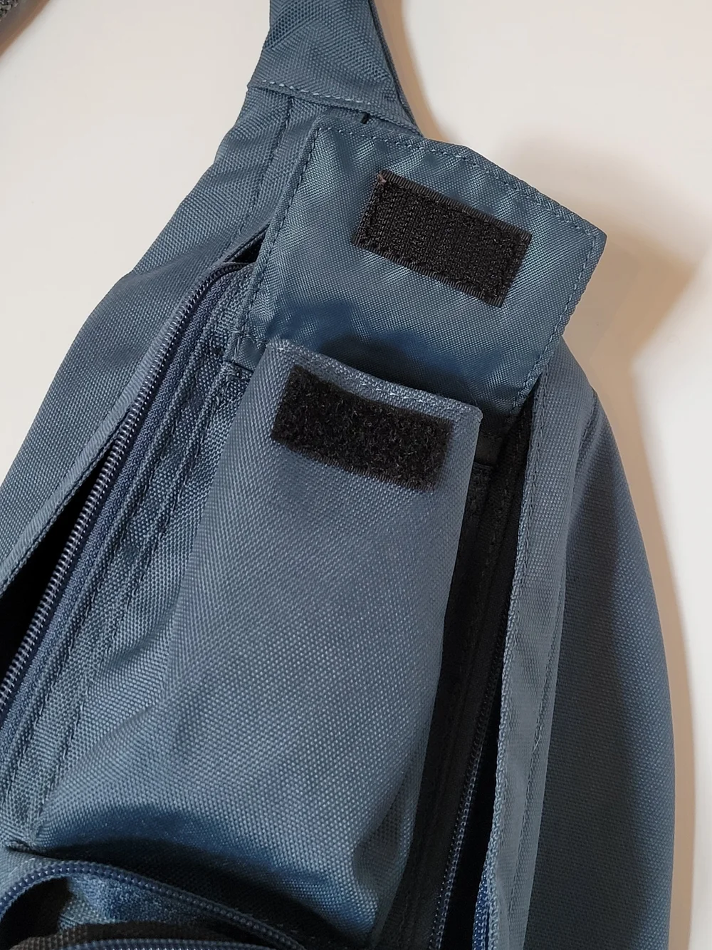 Kavu Dark Navy Rope Strap Sling Crossbody Bag